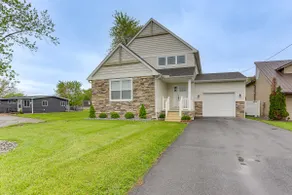 Hot Tub, Lake Access, & Dock: Port Clinton Retreat - Image 2