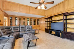 Expansive Home w/ Pool Table ~ 15 Mi to Galveston! - Image 4