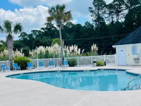 Best Location 1BD condo in the center of MB,pool - Image 2