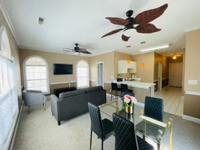 Best Location 1BD condo in the center of MB,pool - Image 4