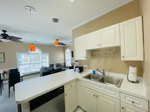Best Location 1BD condo in the center of MB,pool - Image 5