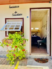Maison France in Campos do Jordão, 08. Suite Fa... - Image 2