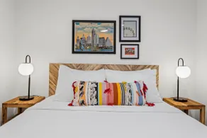 WOW | Chill + Chic Austin Hub | 12BR Modern Marvel - Image 5