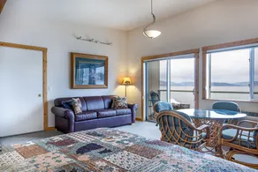 Waterfront Studio Retreat! - Image 5