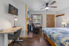 Cabin16 - King Bed Kitchenette & Bath - Image 3