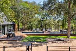 Luxury Retreat: Hot Tub, Fire Pit, Pool & GameRoom - Image 3