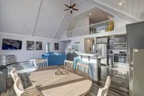Spectacular & Spacious Lakehouse; Kid Approved! - Image 4