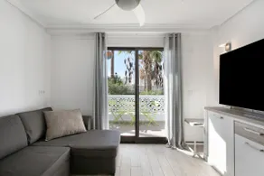 Appartement de vacances avec piscine et terrasse - Image 3