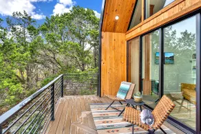 Wyldwood Modern Cabin - Pickleball ! POOL! Golf ! - Image 3