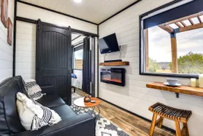 Remote Strawn Container Home w/ Hot Tub! - Image 3