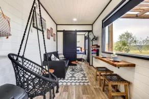 Remote Strawn Container Home w/ Hot Tub! - Image 5