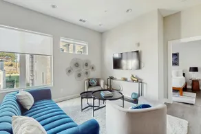 Downtown West End Nashville Retreat Near Broadway - Image 3