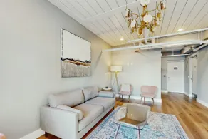 Downtown West End Nashville Retreat Near Broadway - Image 4