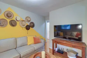Ann Arbor Home w/ Deck, 2 Mi to Michigan Stadium! - Image 5