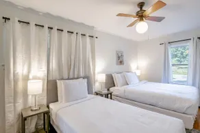 Close to Midtown & Parks - Little Blue - Image 2