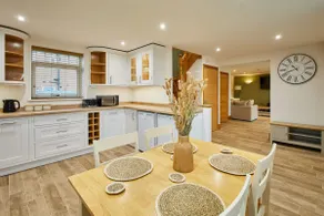 Host & Stay - Fawcett Cottage - Image 2