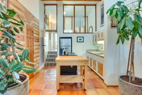 Hot Tub, Sunset Views! Couple’s Escape in El Prado - Image 2