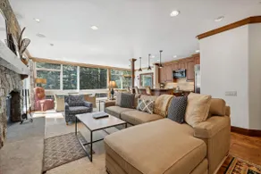 Lodge at Lionshead 380 - Image 2