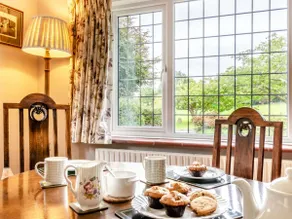 3 Bed in Polegate oc-89657 - Image 5