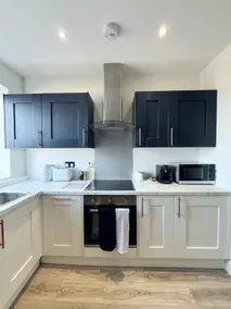 Luxury Norwich City Centre Flat - Free Parking - Image 4