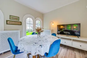 Historic Mamaroneck Guest House - Walk to Harbor! - Image 3