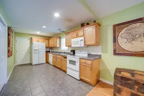 Candler Home w/ Large Deck: Hike, Bike & Unwind! - Image 2