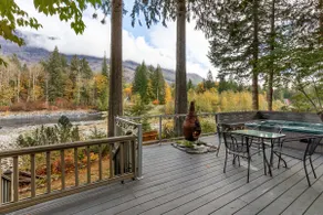 Mountain Memories: peaceful riverfront w/ hot tub - Image 3