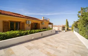 Atemberaubendes Haus in Altavilla Milicia mit Swimmingpool - Image 3