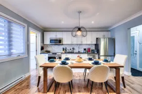 Charming 2BR with Balcony in Montreal - Image 3