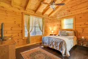 Eagles Nest Cabin with TN River Views - Image 4