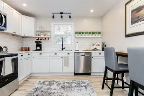 South Bend Serenity: 3BR 2 Miles From ND - Image 3
