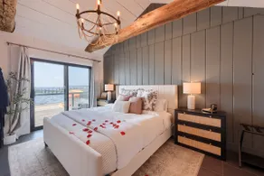 Long Beach Cottage - Image 3