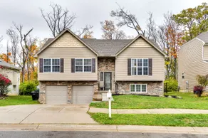 Cozy Ohio Home - Deck, Arcade Games & Near Golfing - Image 3