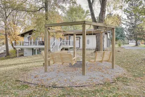 Powell Home w/ Fire Pit - 5 Mi to Columbus Zoo! - Image 2