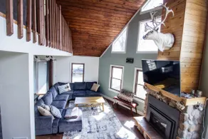 Riverfront | Hot Tub, Fireplace, Kayaks & Tubes - Image 4