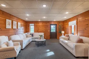 Spacious 6BR Retreat in Amish Country - Image 4