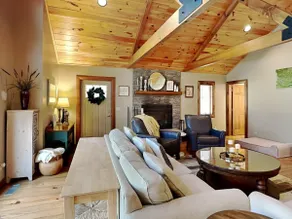 To The Point | Hot Tub & Lake Access! - Image 5
