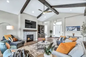 Luxe 1-Level: Lush Yard | EV’s| Steps to Hike Golf - Image 2