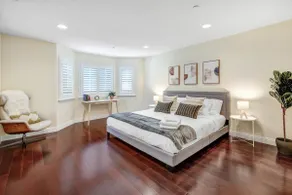 Elegant Getaway in Arcadia - Image 2