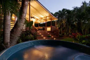 Paia Inn - 3 Bedroom Ocean Front Beach House - Image 2