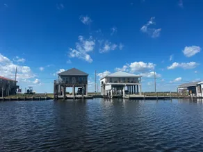 Fishing Retreat located on the water - Image 2