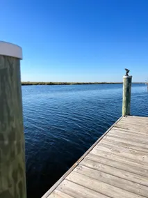 Fishing Retreat located on the water - Image 5