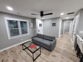 The Silver Bungalow - Image 4