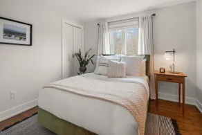 Upscale Vermont Condo off of Mountain Rd - Image 2