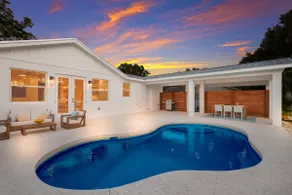 3BR Lux Home, Heated Pool, Fire Pit, Outdoor TV - Image 2