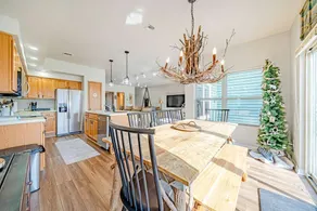 Sleeps 12, 4BR, 8 bed, 4 bath, POOL, FREE Shuttle - Image 2