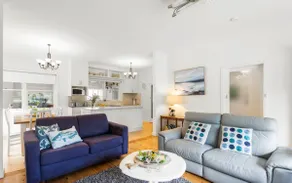 18 Strangways Tce Port Elliot - Linen Included - Image 3