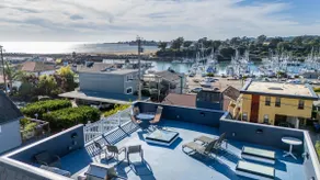 Harbor Home - 2 blocks from the beach! - Image 2