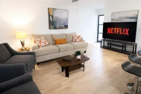 2 King Master~Pet Friendly~10 min to Downtown~Park - Image 2