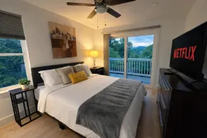 2 King Master~Pet Friendly~10 min to Downtown~Park - Image 4